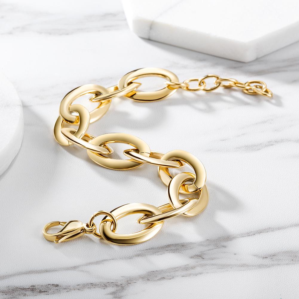 Gold oval Link Bracelet